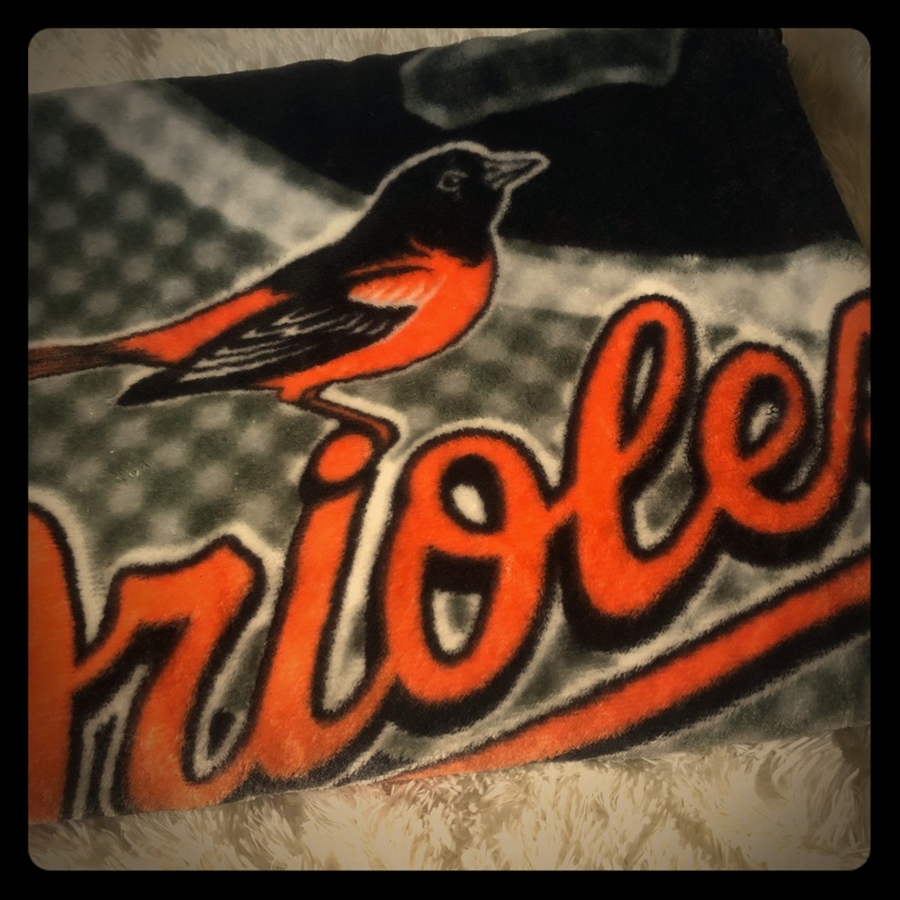 Orioles blanket throw